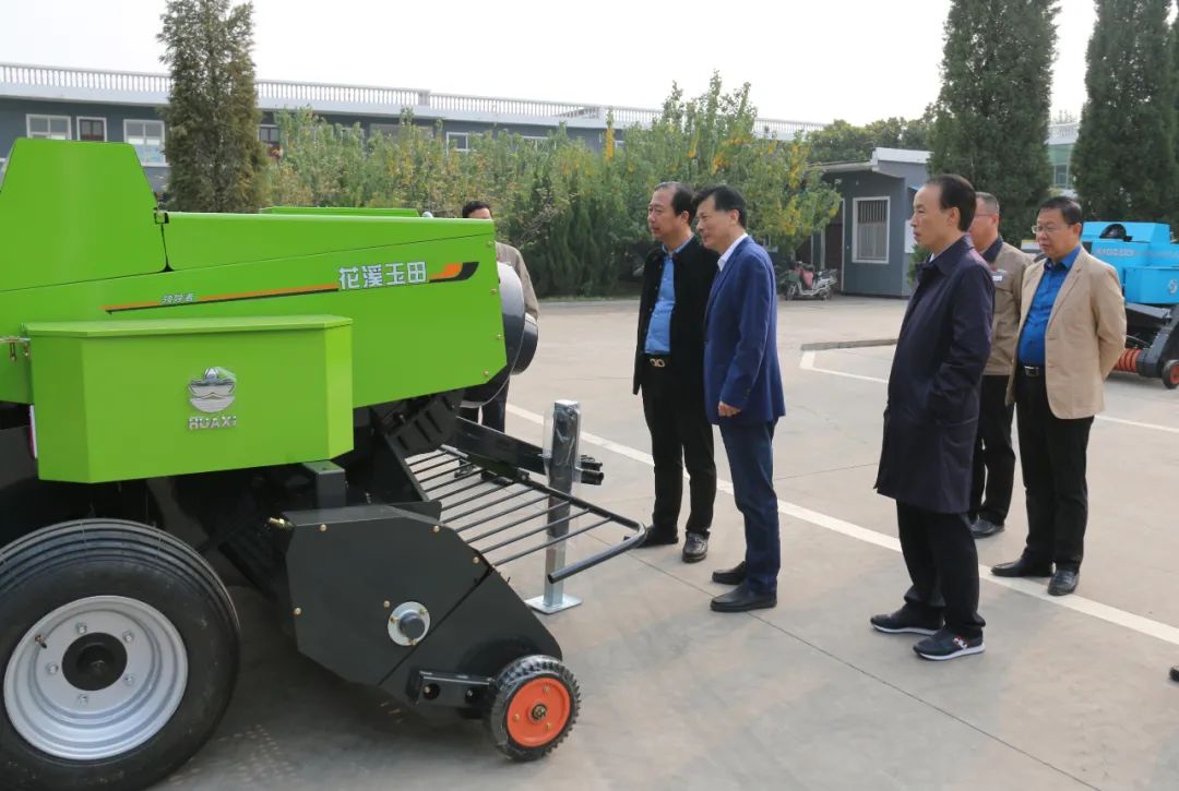 省農(nóng)業(yè)機(jī)械技術(shù)中心主任、黨委書記凌中南一行蒞臨花溪科技調(diào)研
